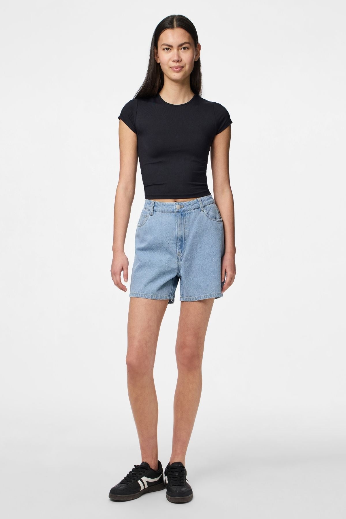 Abbi Shorts - Light Blue Denim